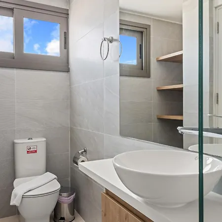 Willa Serenity Waves 8