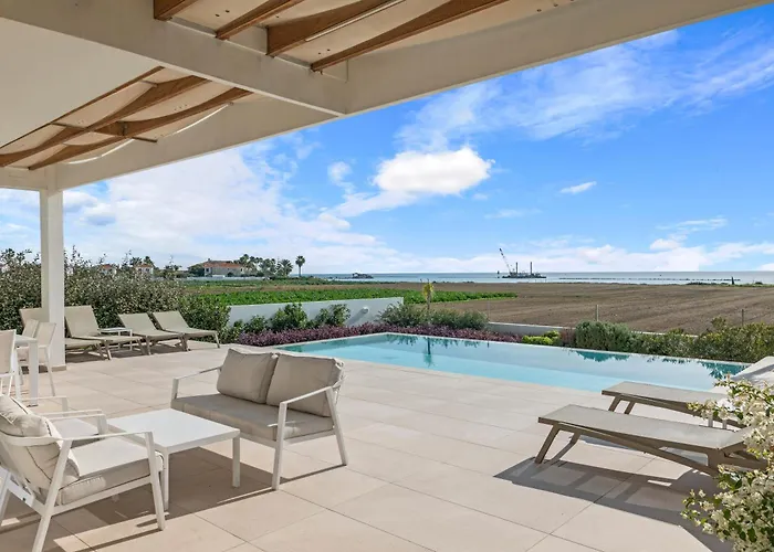 Serenity Waves 8 Villa *