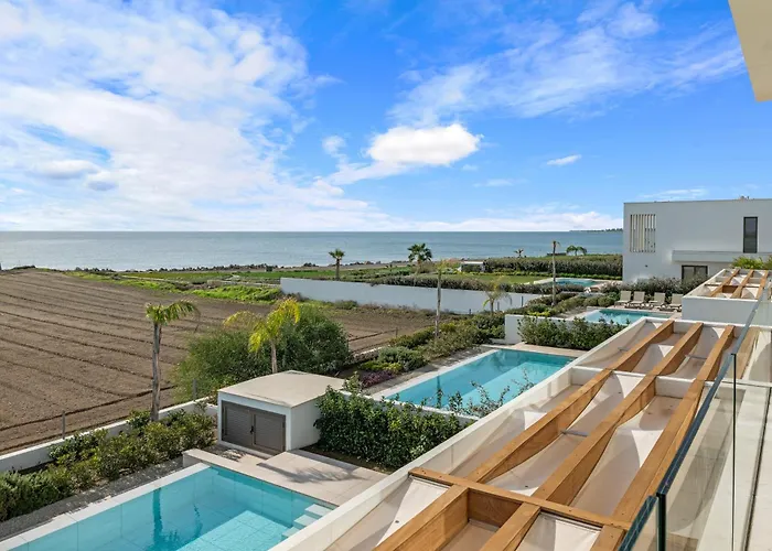 Serenity Waves 8 Villa *